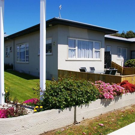 Totara Lodge Motel Левин Екстериор снимка