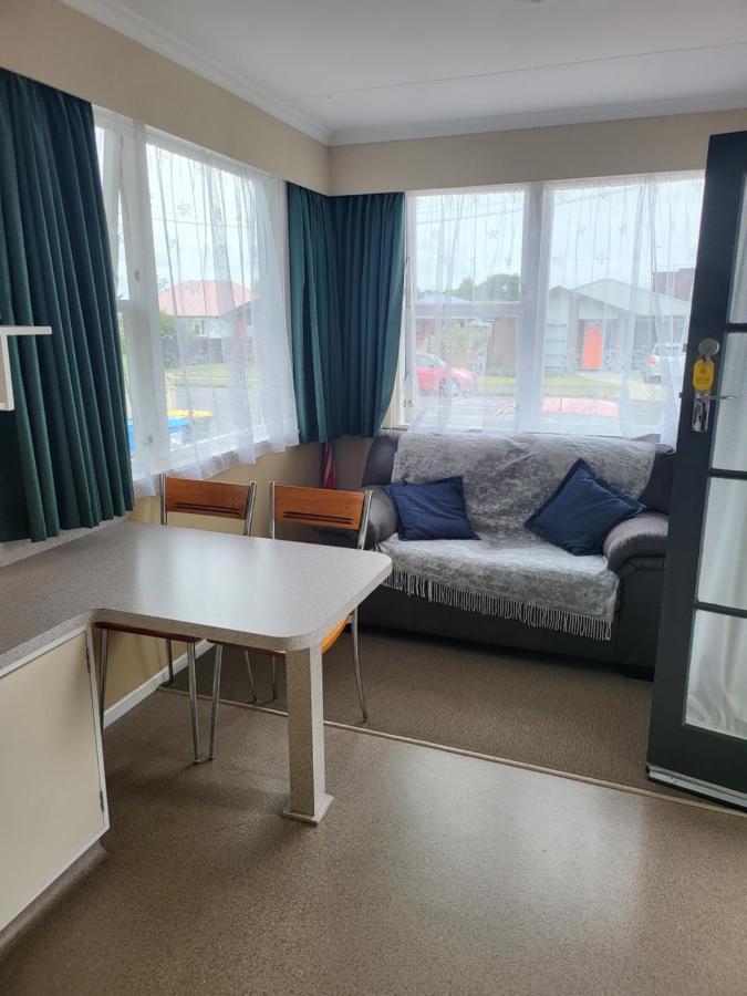 Totara Lodge Motel Левин Екстериор снимка