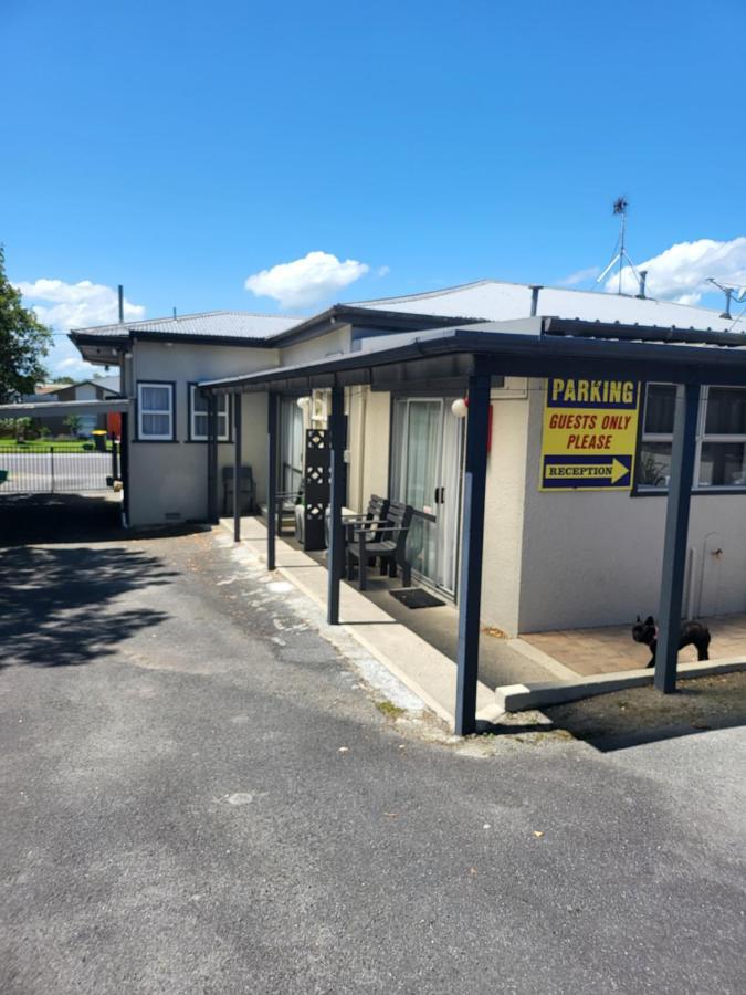 Totara Lodge Motel Левин Екстериор снимка