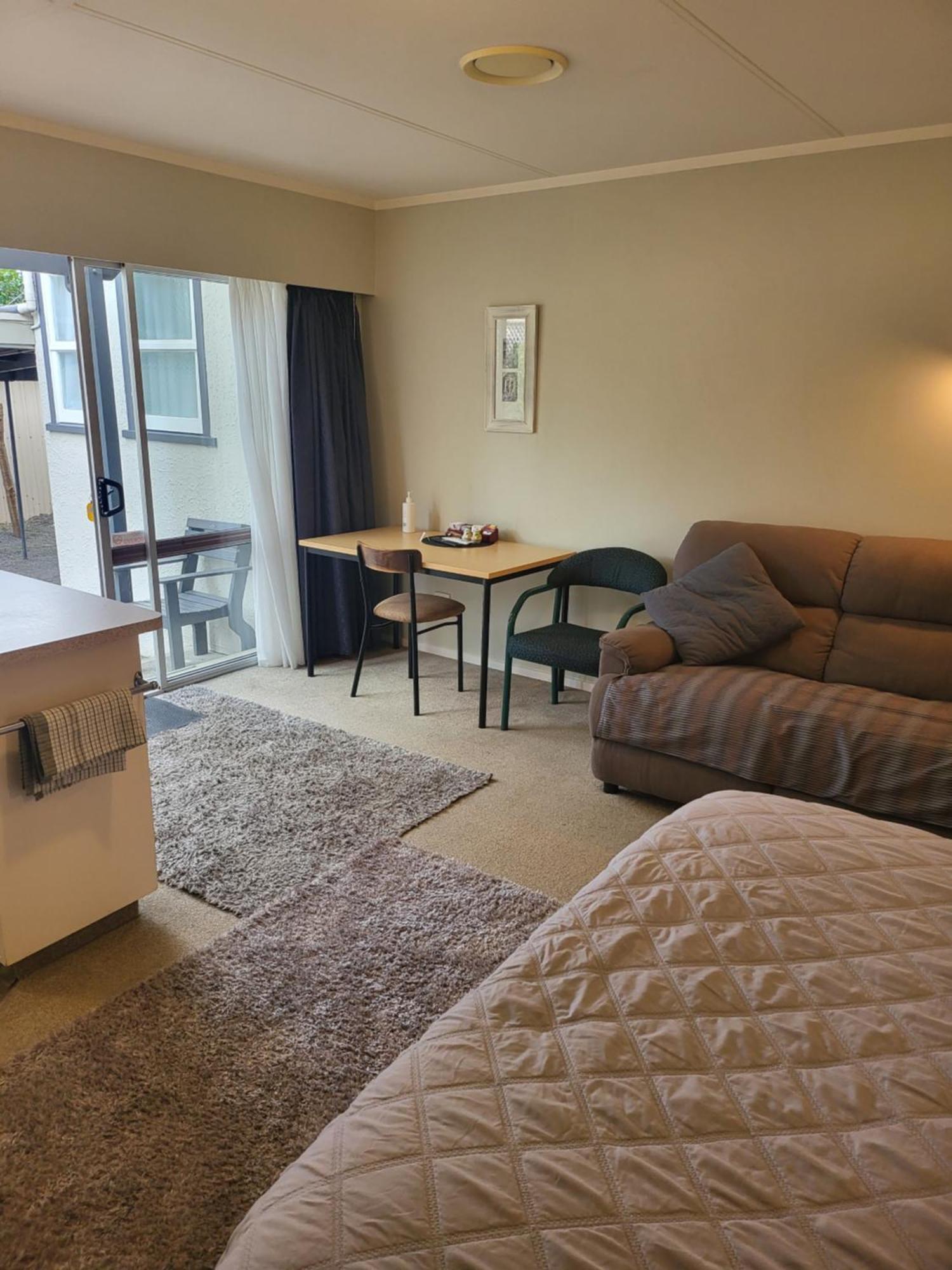 Totara Lodge Motel Левин Екстериор снимка