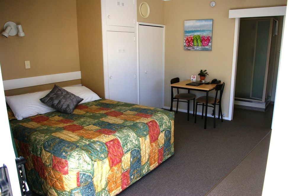 Totara Lodge Motel Левин Екстериор снимка