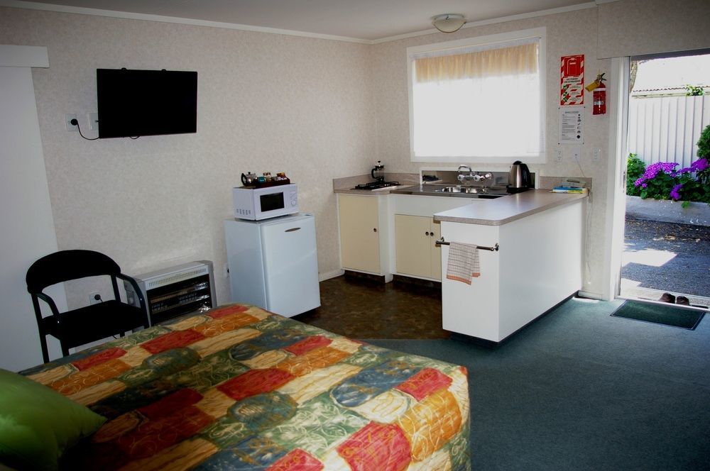 Totara Lodge Motel Левин Екстериор снимка