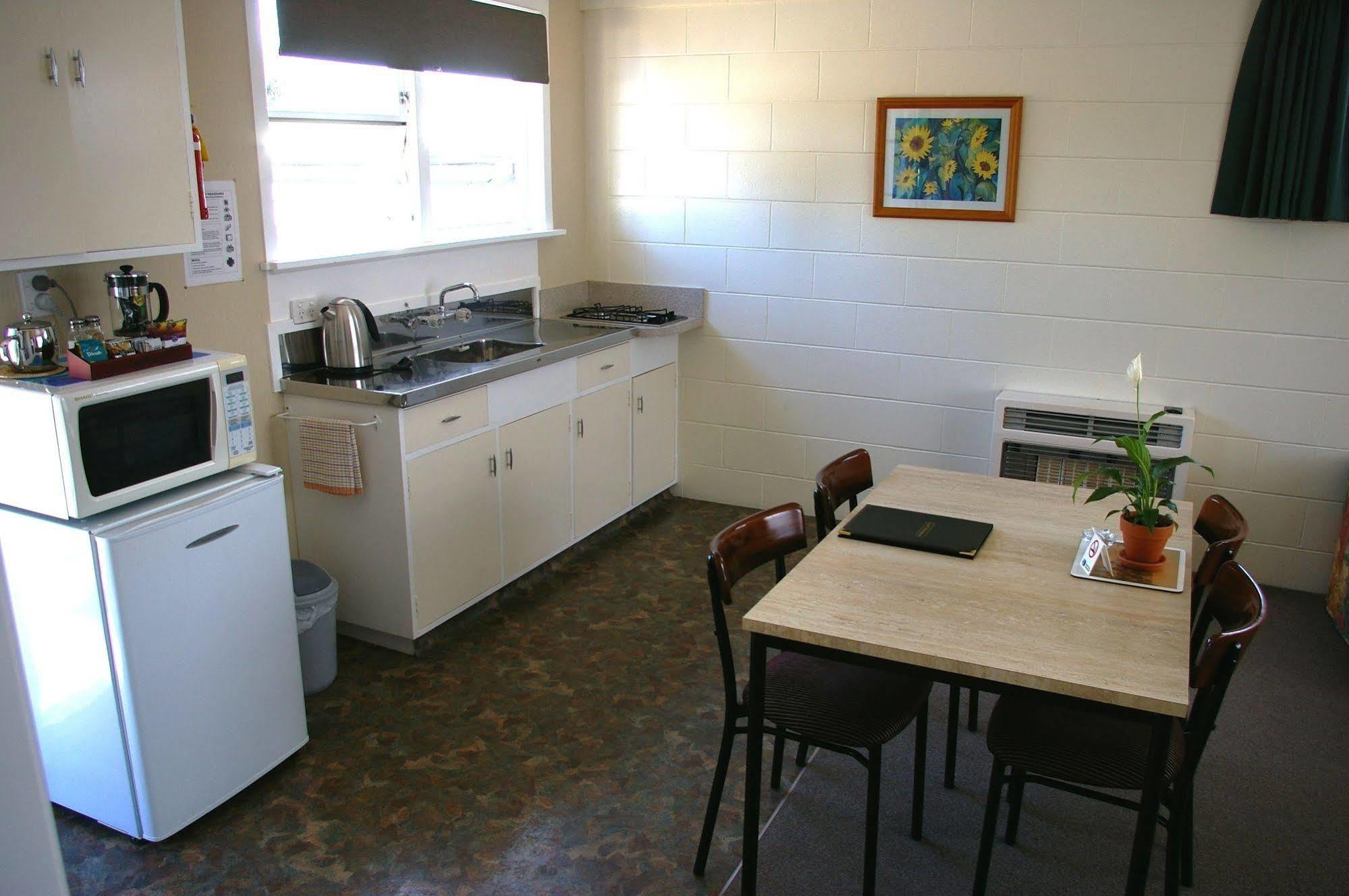 Totara Lodge Motel Левин Екстериор снимка