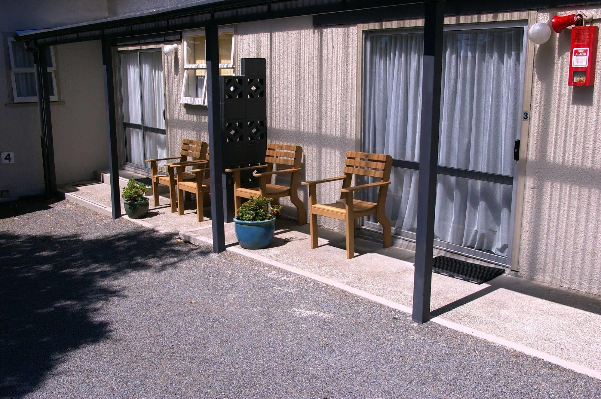 Totara Lodge Motel Левин Екстериор снимка